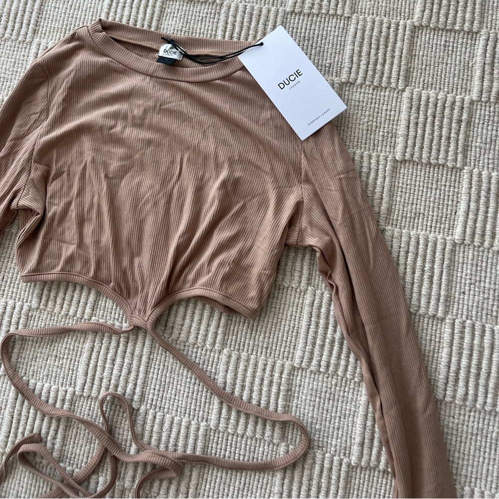 DUCIE Ribbed Crop Top (NWT)